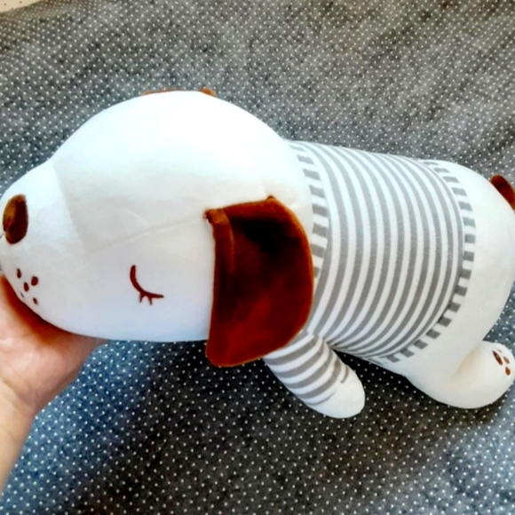 Sleeping dog plush - Picture 1 of 4